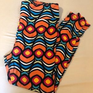 NWOT Tall & Curvy Lularoe TC leggings